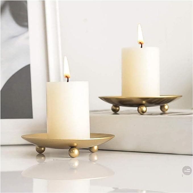 2 pcs Golden Iron Plates Candle Holders,Suitable for Home Decoration, Wedding Anniversaries, Birthday Parties, Holiday Dinners, and can Also be Used as Jewelry Accessory Storage Trays.